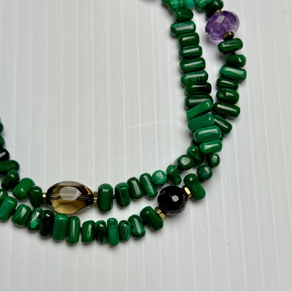 Malachite Gemstone Beaded Necklace Gold Tone Toggle Clasp - Picture 3 of 6